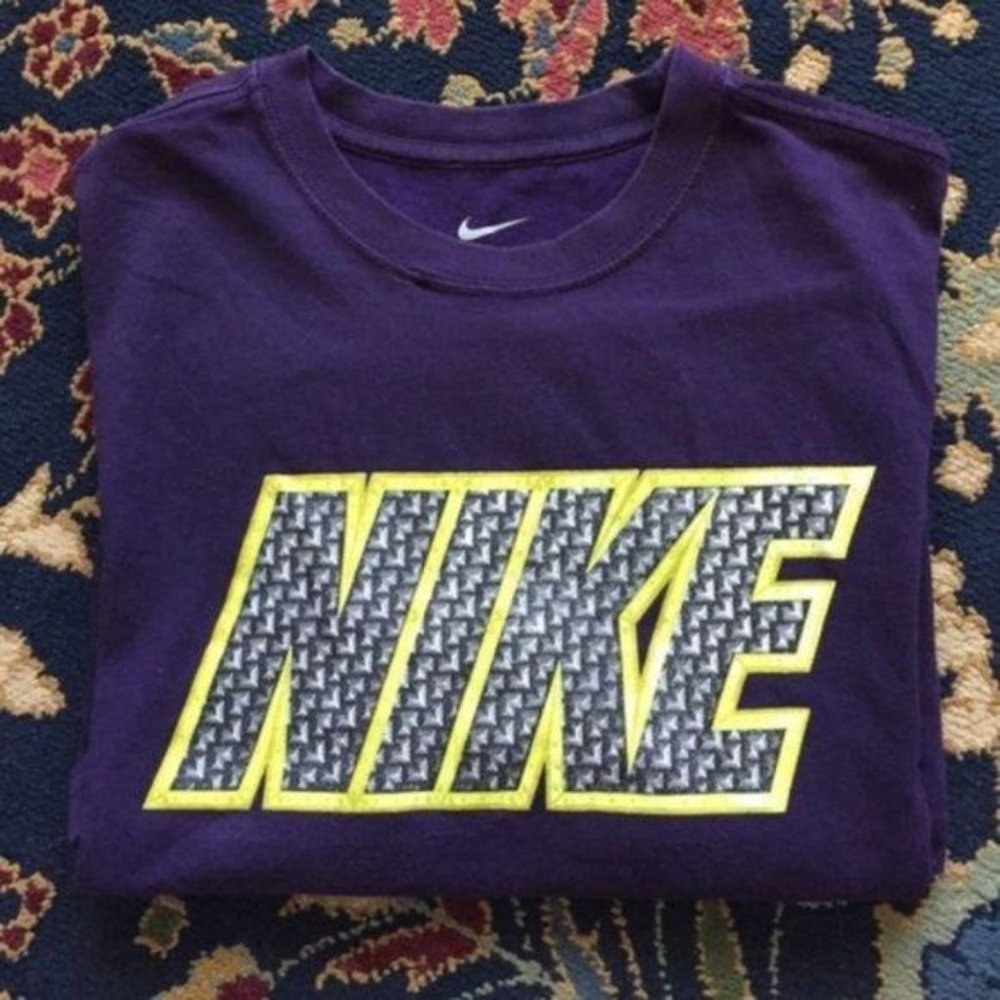 Nike Tee Men's Logo Pattern Swoosh Graphic Just Do
